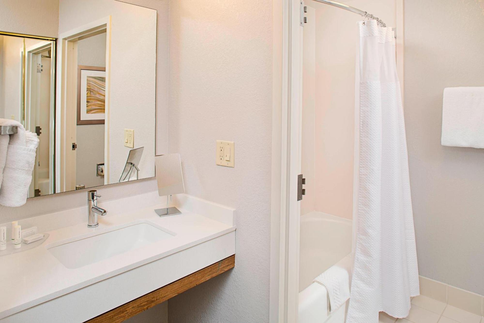 Courtyard By Marriott West Palm Beach Airport Esterno foto