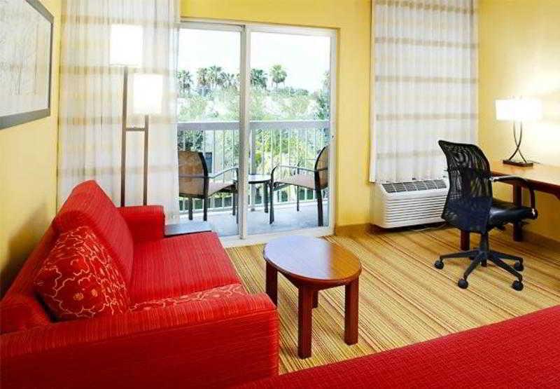 Courtyard By Marriott West Palm Beach Airport Esterno foto